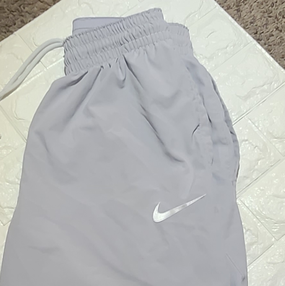 Boys nike shorts in excellent condition